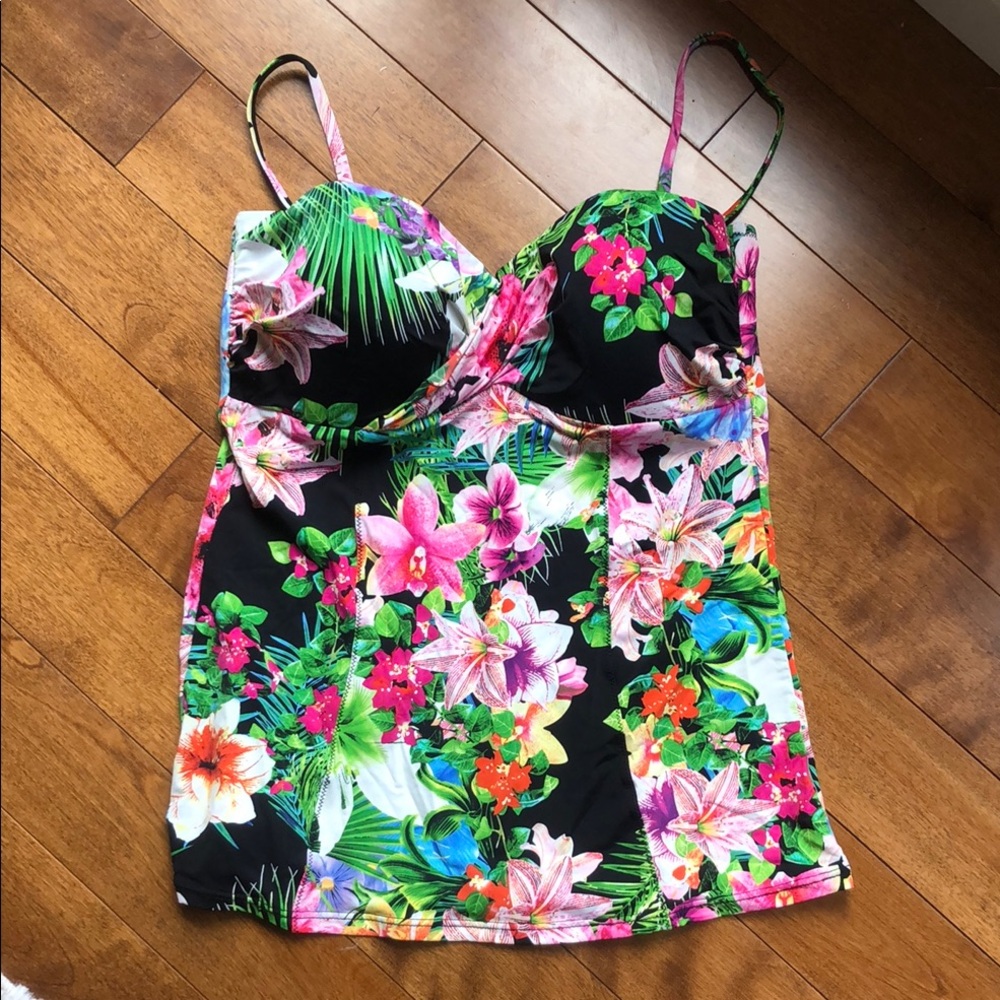 Everyday Sunday Tankini Top